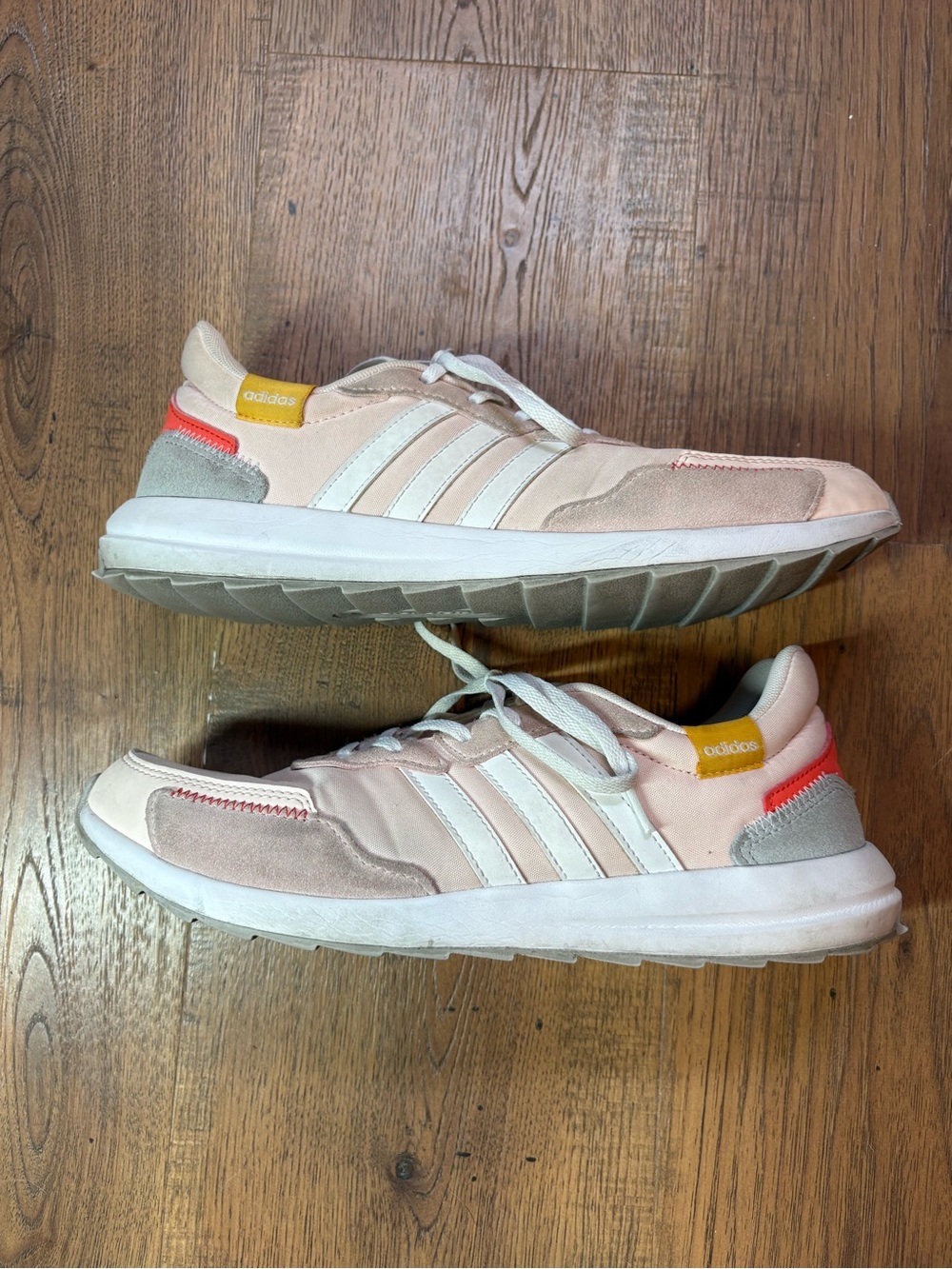 Adidas Women’s Retrorun 'Pink Tint'